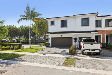 10828 SW 235 Street Miami FL 33032