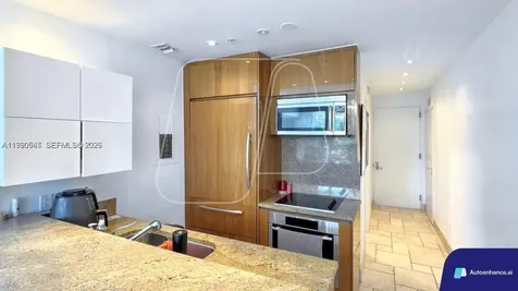 50 S Pointe Drive Miami Beach FL 33139