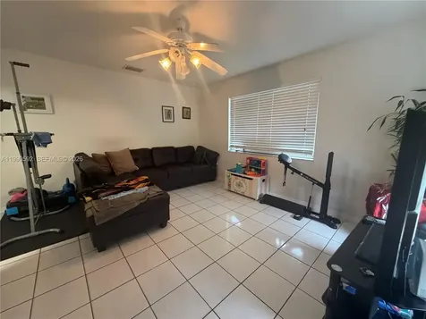 119/121 NW 17th Place Miami FL 33125