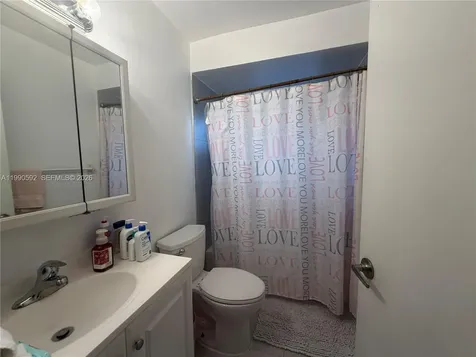 119/121 NW 17th Place Miami FL 33125
