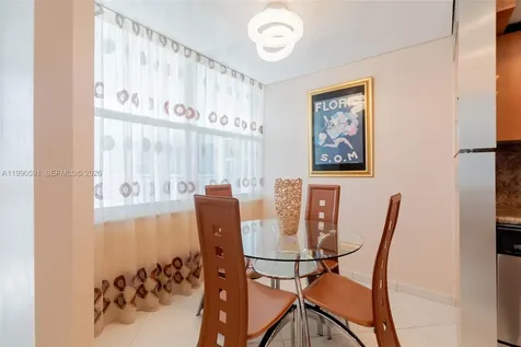 301 174 Sunny Isles Beach FL 33160