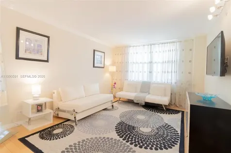 301 174 Sunny Isles Beach FL 33160