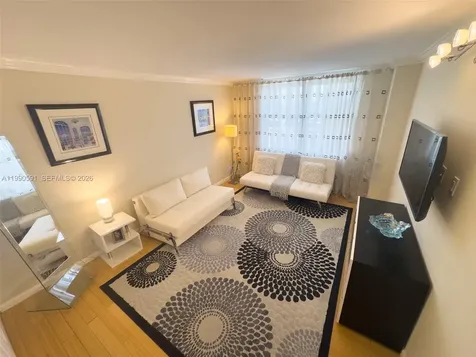 301 174 Sunny Isles Beach FL 33160