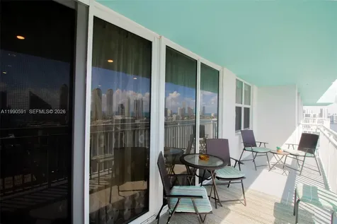 301 174 Sunny Isles Beach FL 33160