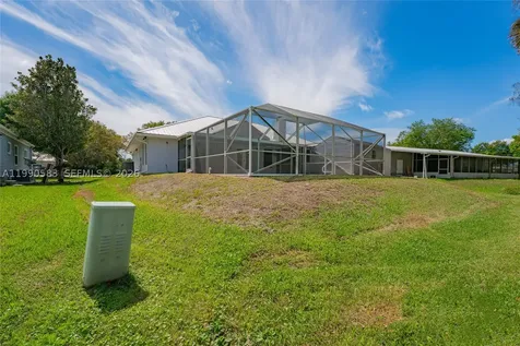 1063 Mayford Lake Road Moore Haven FL 33471