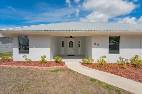 1063 Mayford Lake Road Moore Haven FL 33471