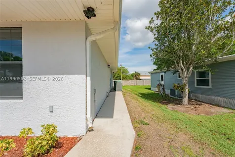 1063 Mayford Lake Road Moore Haven FL 33471