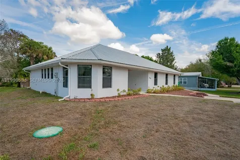 1063 Mayford Lake Road Moore Haven FL 33471