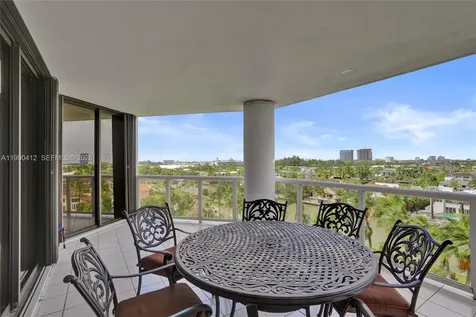 3598 Yacht Club Drive Aventura FL 33180