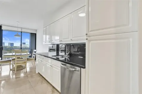 3598 Yacht Club Drive Aventura FL 33180