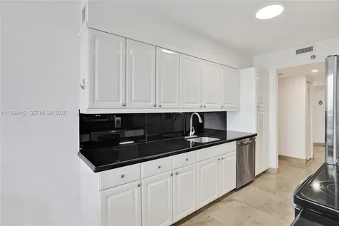 3598 Yacht Club Drive Aventura FL 33180