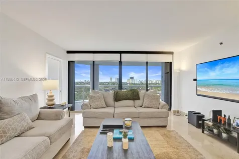 3598 Yacht Club Drive Aventura FL 33180