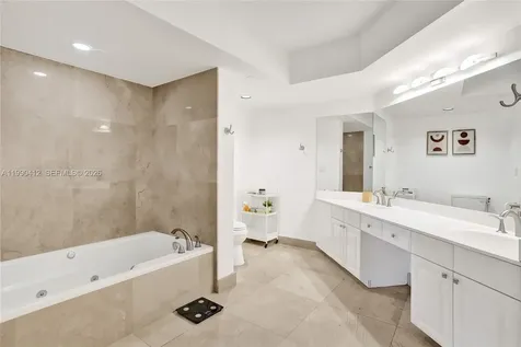 3598 Yacht Club Drive Aventura FL 33180