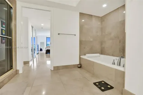 3598 Yacht Club Drive Aventura FL 33180
