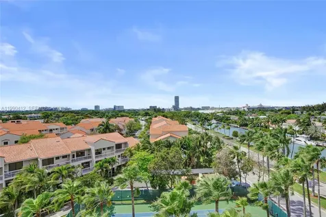 3598 Yacht Club Drive Aventura FL 33180