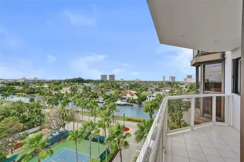 3598 Yacht Club Drive Aventura FL 33180