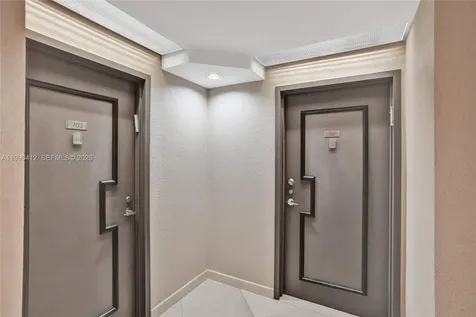 3598 Yacht Club Drive Aventura FL 33180