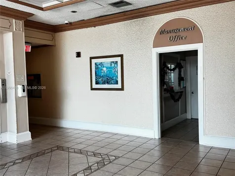 18061 Biscayne Boulevard Aventura FL 33160