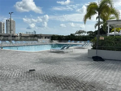 18061 Biscayne Boulevard Aventura FL 33160