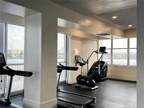 18061 Biscayne Boulevard Aventura FL 33160