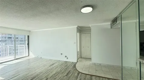 18061 Biscayne Boulevard Aventura FL 33160