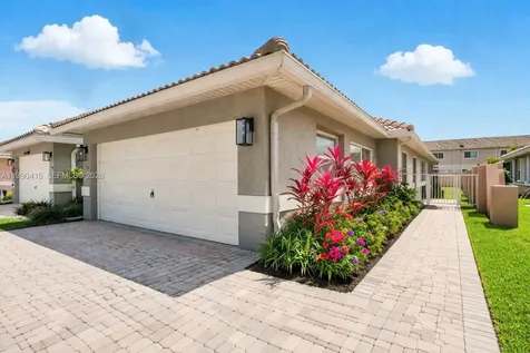 5477 Grande Palm Circle Delray Beach FL 33484