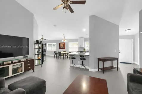 5477 Grande Palm Circle Delray Beach FL 33484