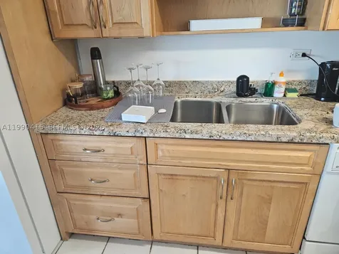7135 Collins Avenue Miami Beach FL 33141