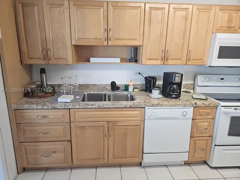 7135 Collins Avenue Miami Beach FL 33141
