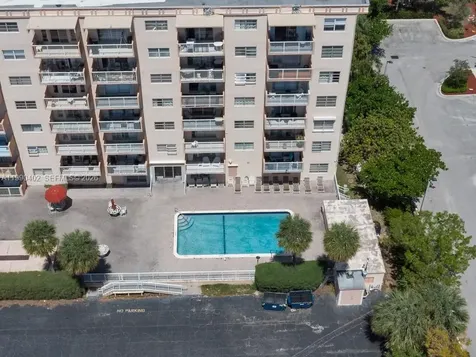 2200 E Hallandale Beach Boulevard Hallandale Beach FL 33009