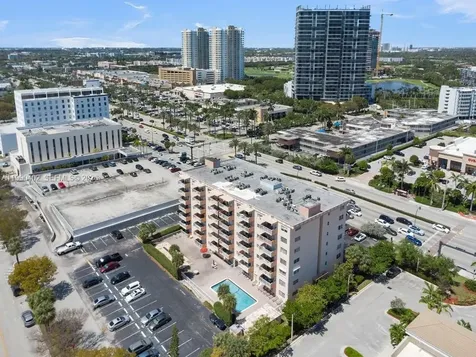 2200 E Hallandale Beach Boulevard Hallandale Beach FL 33009