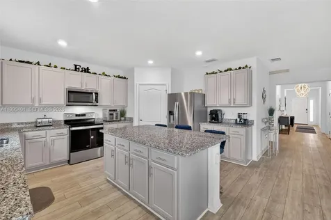 1481 Kempas Road Mount Dora FL 32757