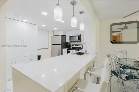 424 SE 10th Street Dania Beach FL 33004