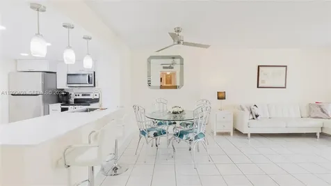 424 SE 10th Street Dania Beach FL 33004