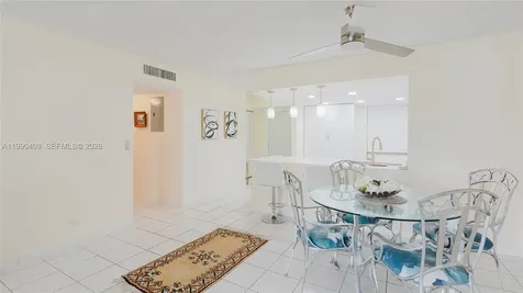 424 SE 10th Street Dania Beach FL 33004