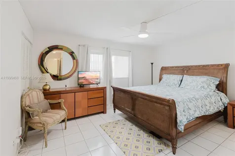 424 SE 10th Street Dania Beach FL 33004