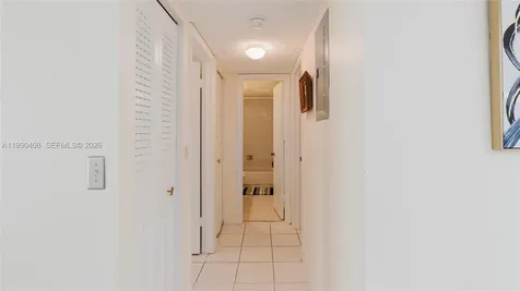 424 SE 10th Street Dania Beach FL 33004