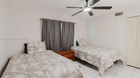 424 SE 10th Street Dania Beach FL 33004