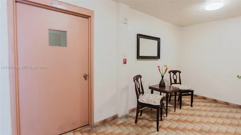 424 SE 10th Street Dania Beach FL 33004