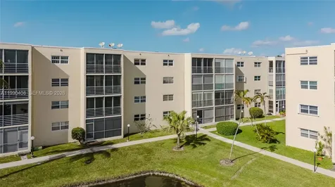 424 SE 10th Street Dania Beach FL 33004