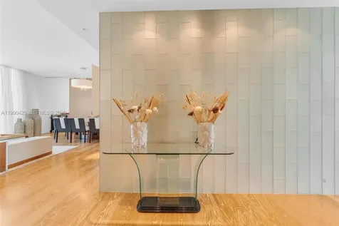 19400 Turnberry Way Aventura FL 33180