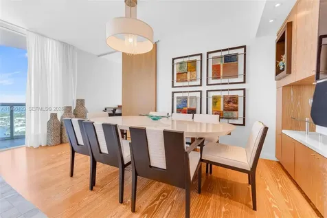 19400 Turnberry Way Aventura FL 33180