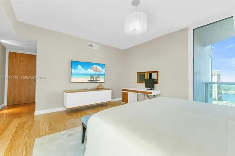 19400 Turnberry Way Aventura FL 33180