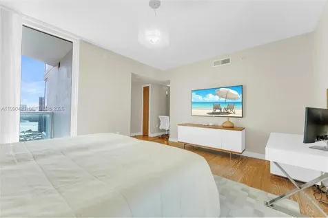 19400 Turnberry Way Aventura FL 33180