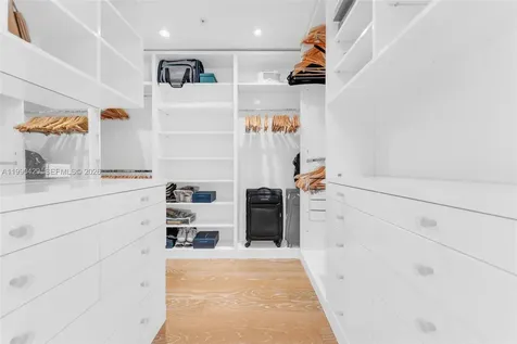 19400 Turnberry Way Aventura FL 33180