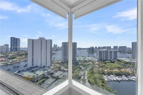 19400 Turnberry Way Aventura FL 33180