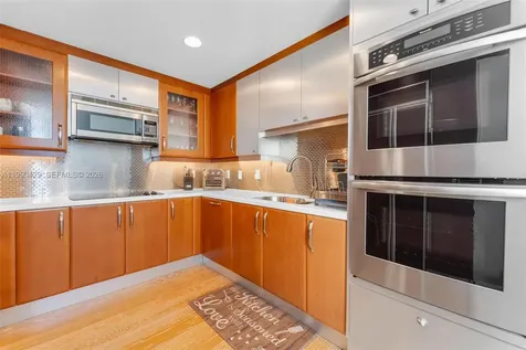 19400 Turnberry Way Aventura FL 33180