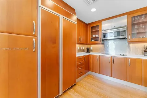 19400 Turnberry Way Aventura FL 33180