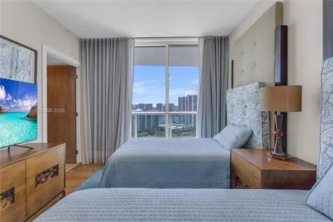 19400 Turnberry Way Aventura FL 33180