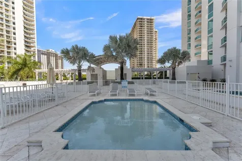 19400 Turnberry Way Aventura FL 33180